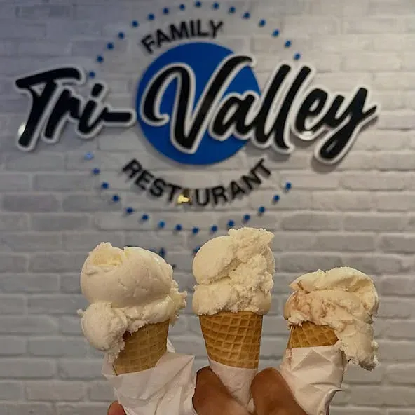 The Tri-Valley sign with three ice cream cones